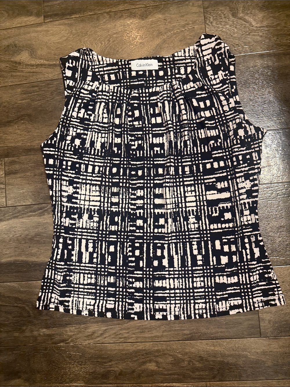 Calvin Klein Navy and White Patterned Women's Skirt